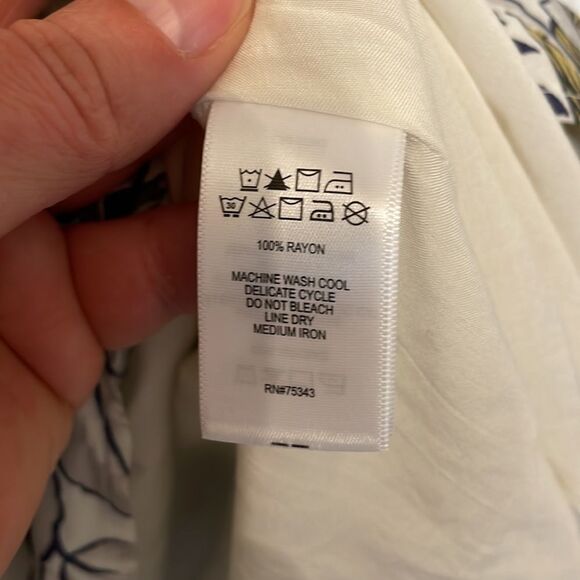 Rachel Zoe Pastel Floral Sleeveless Midi Dress - Picture 7 of 10